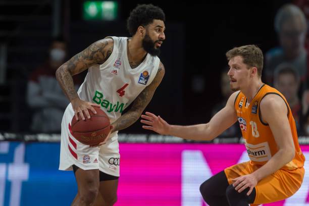 杨瀚森已开 杨瀚森已开