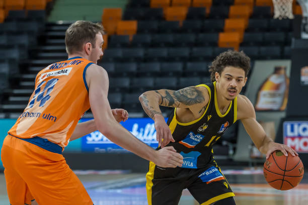 萨同样提出 萨同样提出