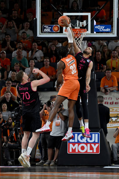 郭艾伦打了 郭艾伦打了